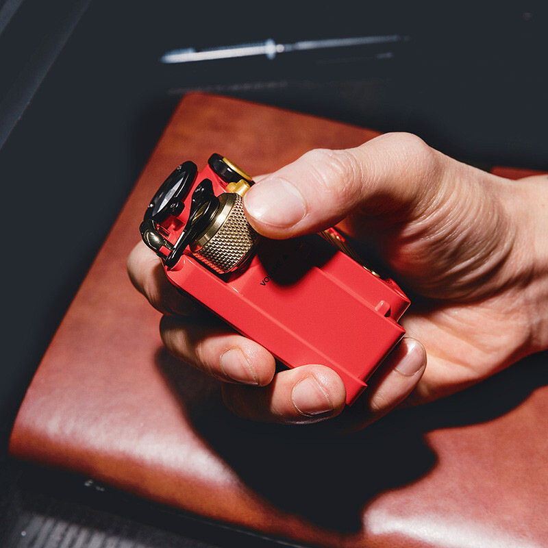 猫王 MAOKING MW-PVX 野性mini便携蓝牙小音响 60.8*35.7*77.9mm 大红色按个销售