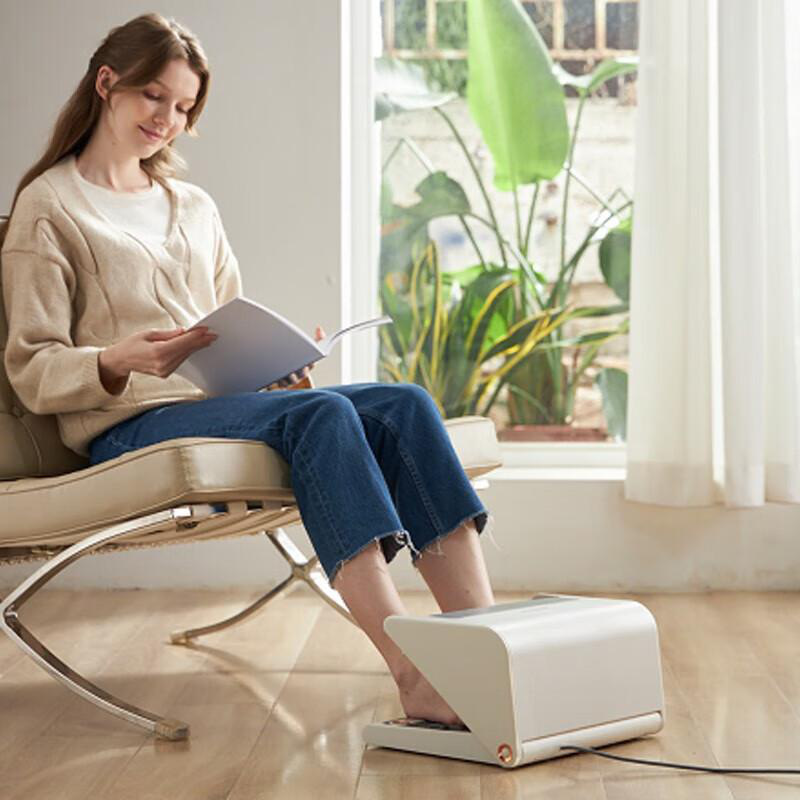 摩飞 MR2025 暖脚器取暖器办公室加热脚垫桌下取暖器 200W 200W 白色按（台）销售