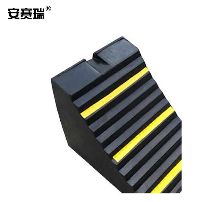 安赛瑞 310940 橡胶三角木止退器 24x16x19cm按个销售 安赛瑞 310940 橡胶三角木止退器 24x16x19cm按个销售