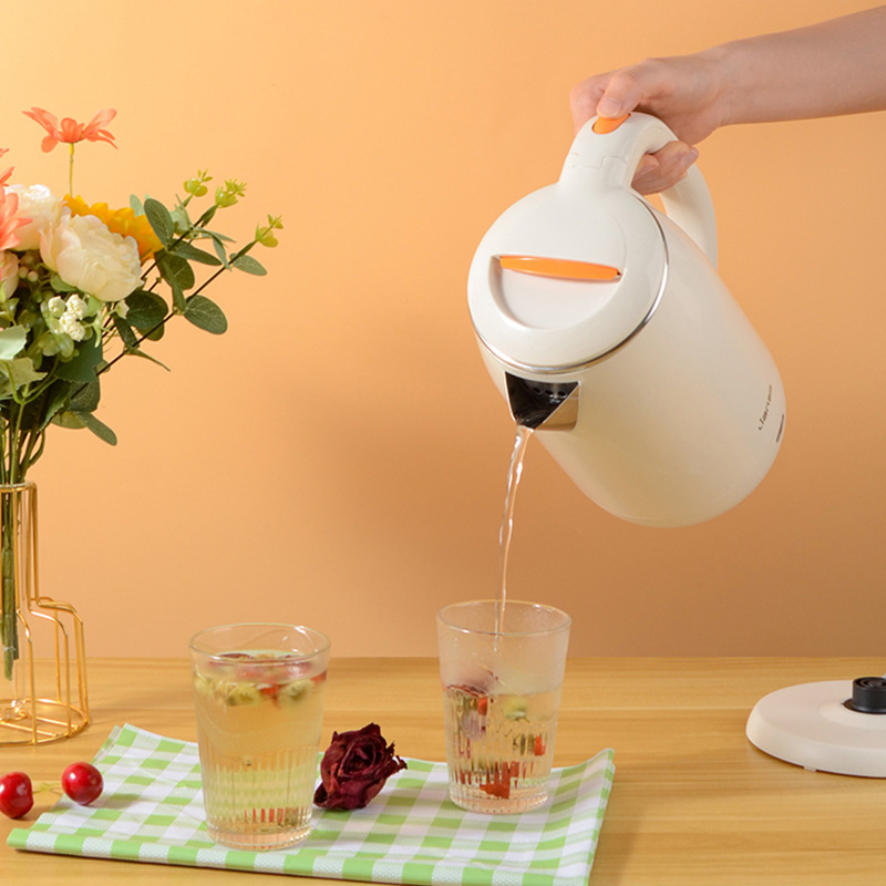 联创 DF-EP1526M 电热水壶 1500W 50178 彩盒包装 304不锈钢内胆和壶盖，食品级耐温塑料、防干烧双重断电保护、收藏式电源底座、容量2.0L按（台）销售