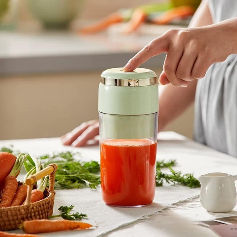 小熊 LLJ-Q04B5 料理机 黄色 220V 0.55按(台)销售 小熊 LLJ-Q04B5 料理机 黄色 220V 0.55按(台)销售