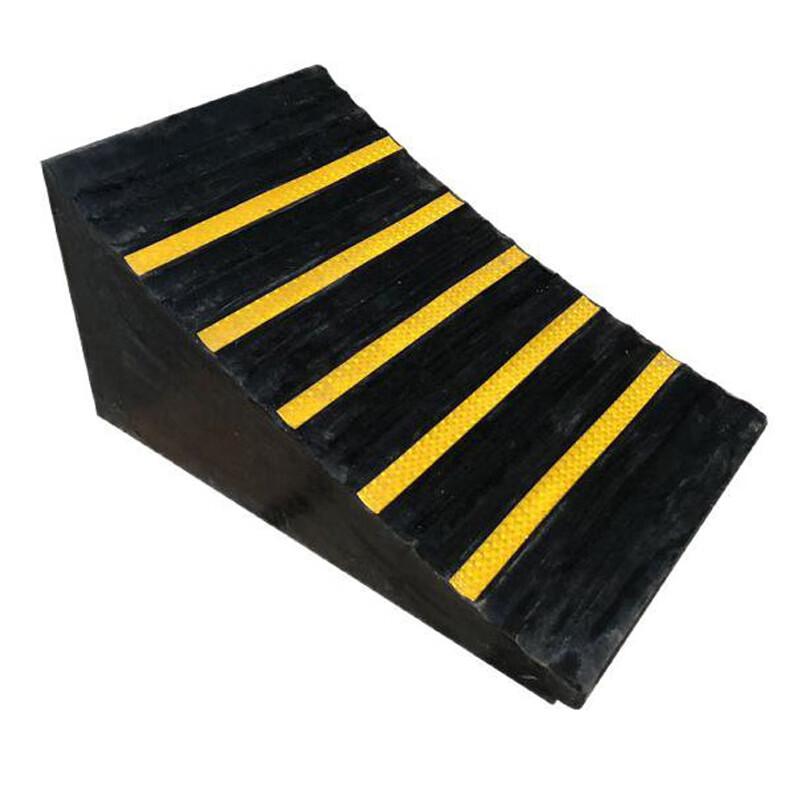 伏兴 C1459 橡胶止退器 阻车器斜坡阻退器车轮定位器挡车器 [适用5吨内汽车-24kg]60*40*30cm按（个）销售