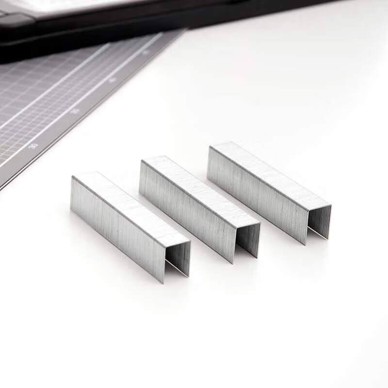 得力 0017 厚层订书钉 23/17 1000枚/盒 单位:盒按(盒)销售 得力 0017 厚层订书钉 23/17 1000枚/盒 单位:盒按(盒)销售