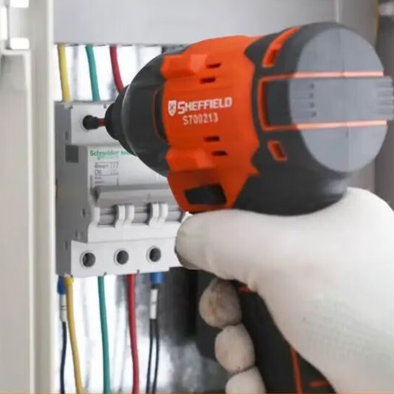 钢盾 S700213 无刷锂电起子机 20V 最大扭矩280N.M 单位:台按(台)销售 钢盾 S700213 无刷锂电起子机 20V 最大扭矩280N.M 单位:台按(台)销售